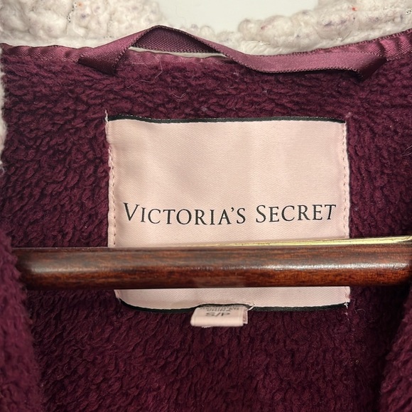 Victoria’s Secret Bath Robe - Picture 3 of 6